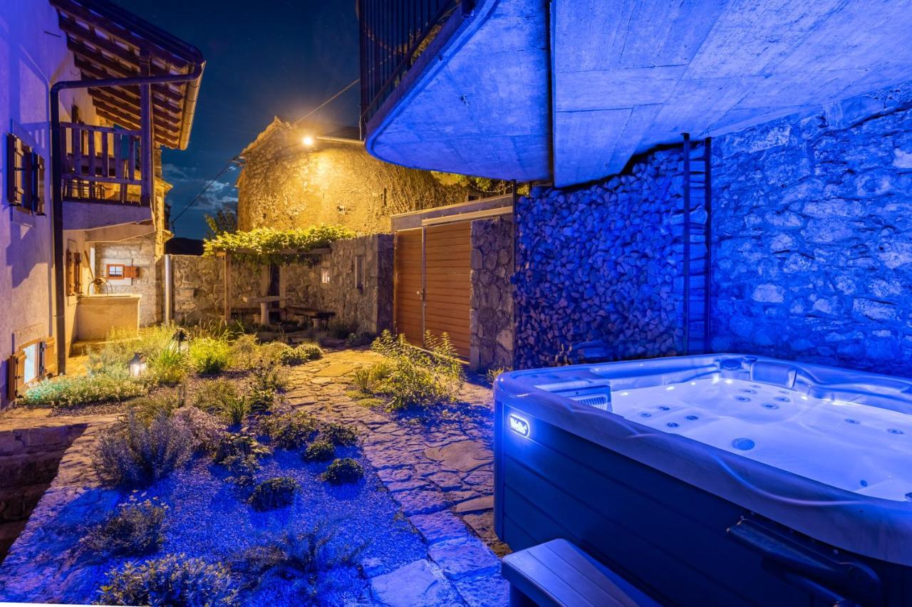 Karst House Zan Pliskovica With Private Pool Villa Dutovlje Exteriör bild